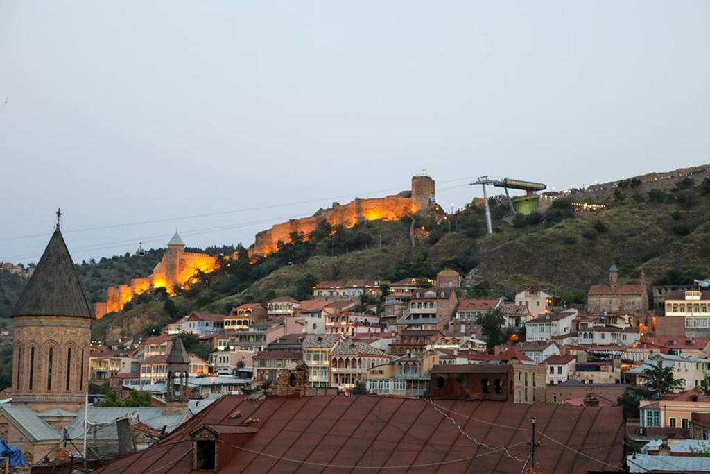 Garry Apartment Tbilisi Luaran gambar