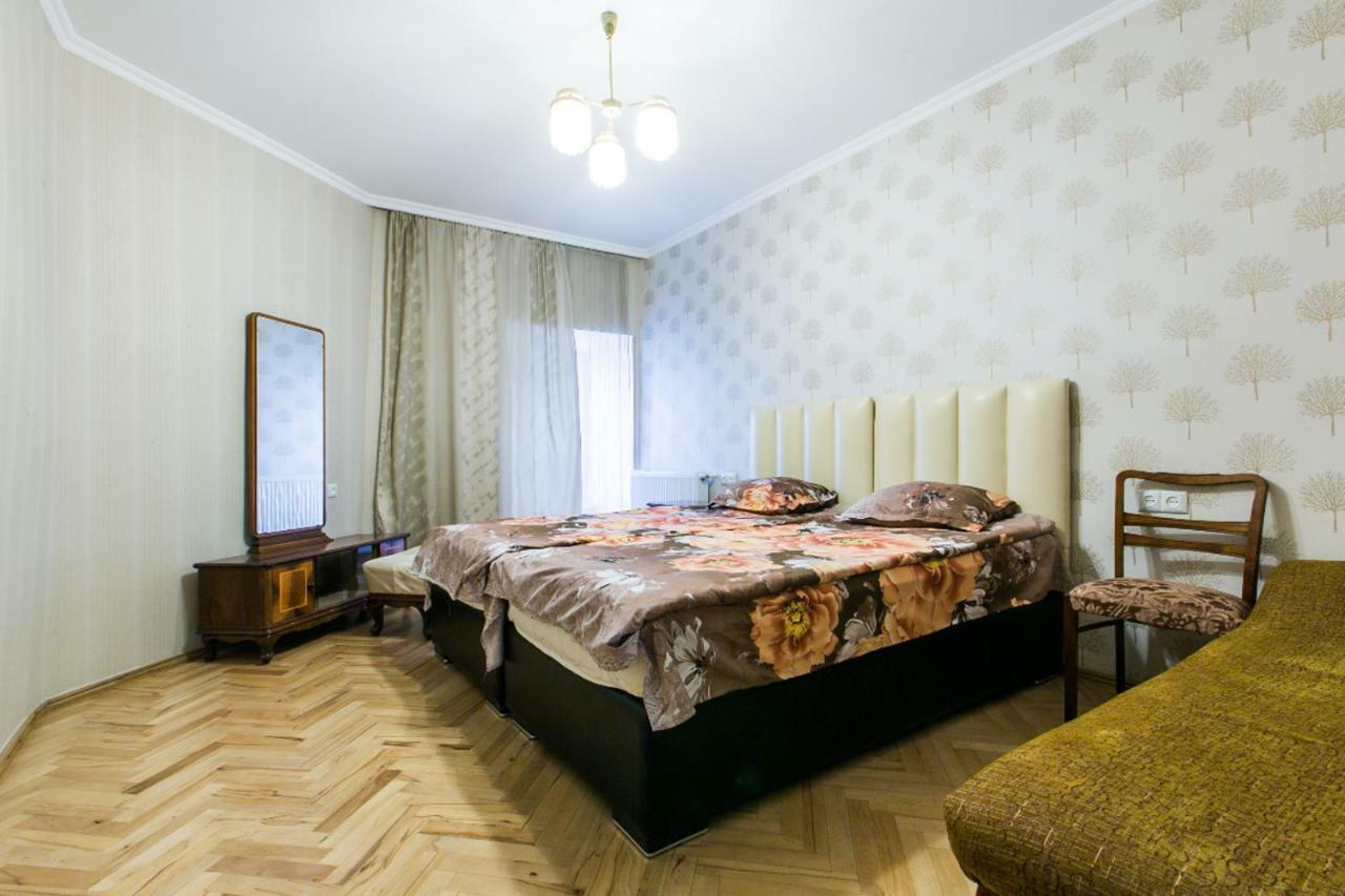 Garry Apartment Tbilisi Luaran gambar