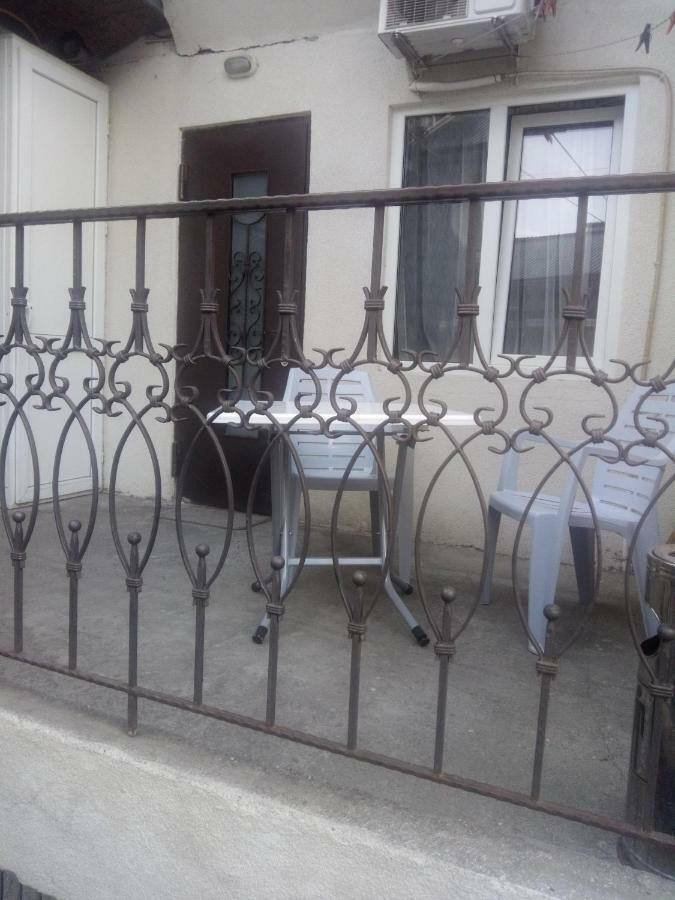 Garry Apartment Tbilisi Luaran gambar